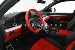 2020 Lamborghini Urus full