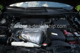 2016 Toyota Camry XLE full