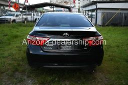 2016 Toyota Camry XLE full