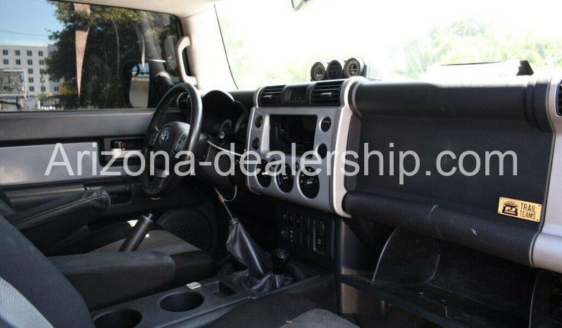 2013 Toyota FJ Cruiser full