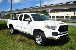 2018 Toyota Tacoma SR full