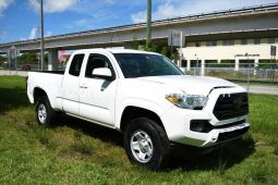 2018 Toyota Tacoma SR full