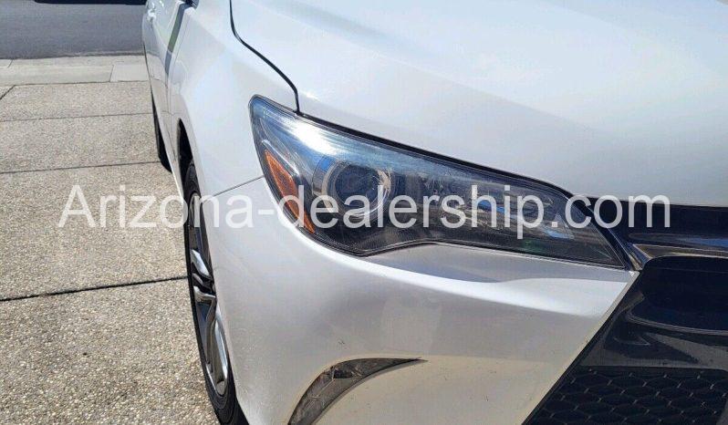 2017 Toyota Camry SE full