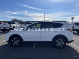 2018 Toyota RAV4 LE full