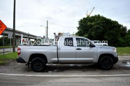 2015 Toyota Tundra SR5 4.6L V8 Double Cab 2WD full