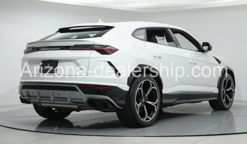 2020 Lamborghini Urus full