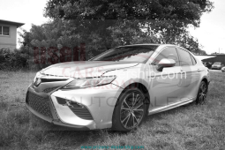 2018 Toyota Camry SE full