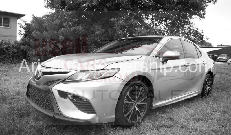 2018 Toyota Camry SE full