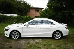 2017 Mercedes-Benz CLA-Class CLA250 full