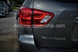 2017 Nissan Pathfinder S full