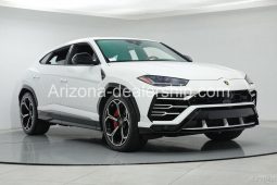 2020 Lamborghini Urus full