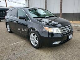 2013 Honda Odyssey Touring Passenger Mini Van full