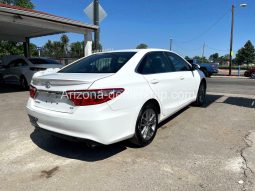 2017 Toyota Camry XLE full