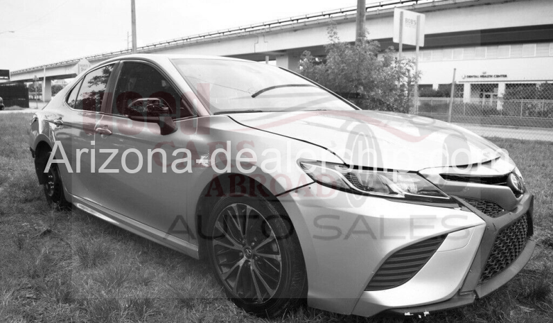 2018 Toyota Camry SE full