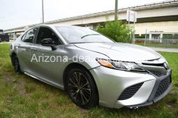 2018 Toyota Camry SE full