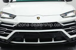 2020 Lamborghini Urus full