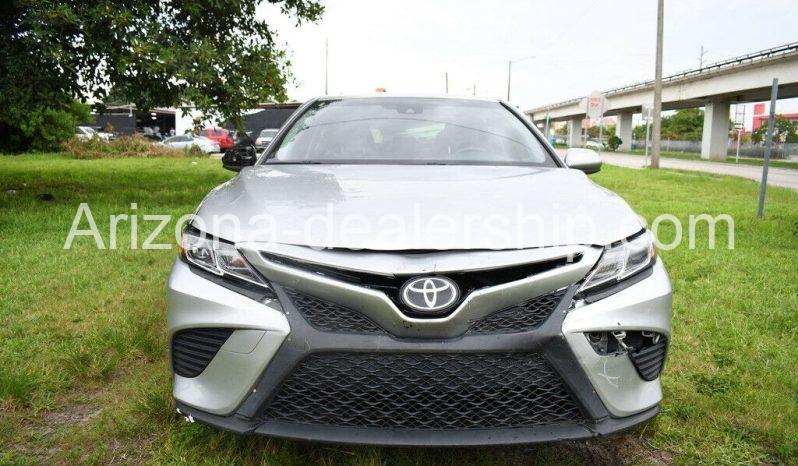 2018 Toyota Camry SE full