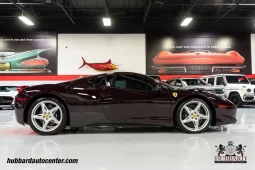 2011 Ferrari 458 Italia 2dr Coupe full