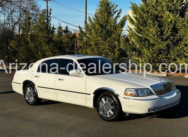 2003 Lincoln Town Car Signature full