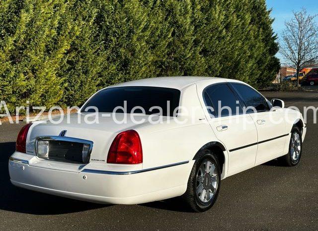 2003 Lincoln Town Car Signature full