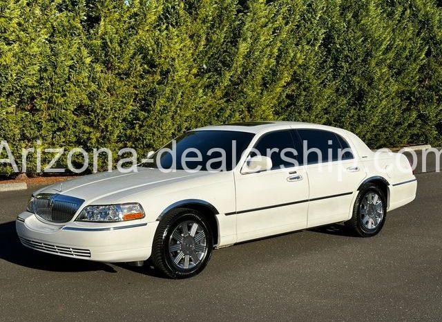 2003 Lincoln Town Car Signature full