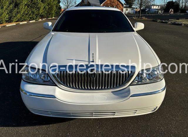 2003 Lincoln Town Car Signature full