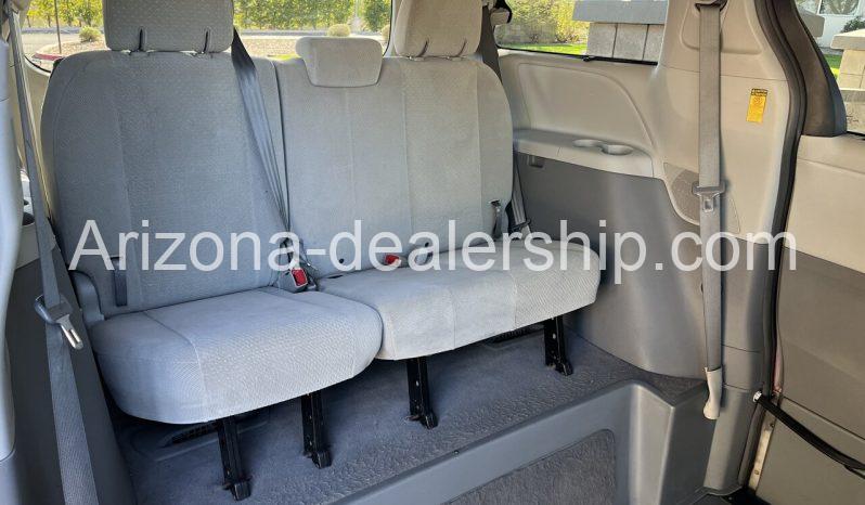 2014 Toyota Sienna LE Power Side-Entry full