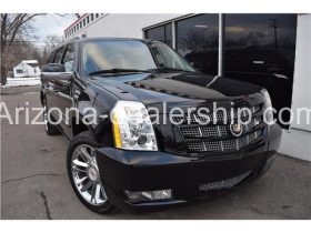 2013 Cadillac Escalade Premium AWD 2keys super clean