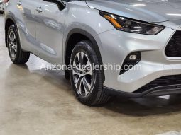 2022 Toyota Highlander XLE full