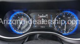 2020 Chrysler Pacifica Touring L full