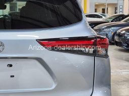 2022 Toyota Highlander XLE full