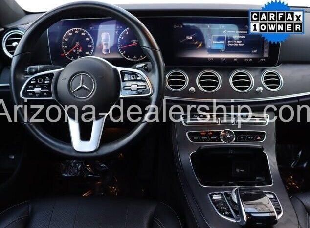 2019 Mercedes-Benz E-Class E 300 full