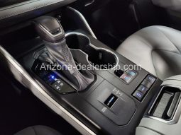 2022 Toyota Highlander XLE full