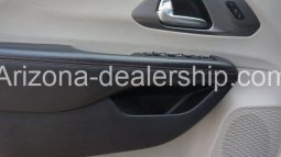 2020 Chrysler Pacifica Touring L full