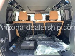 2023 Land Rover Defender 110 V8 V8 full