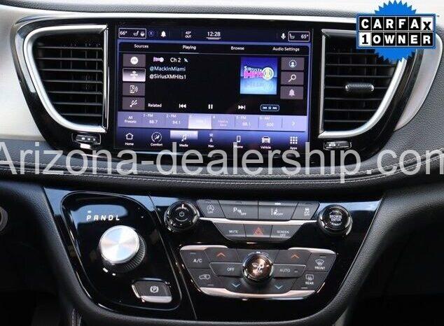 2021 Chrysler Pacifica Limited full