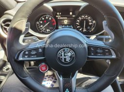 2022 Alfa Romeo Giulia Quadrifoglio full