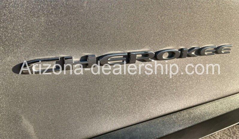 2021 Jeep Cherokee Latitude Plus full