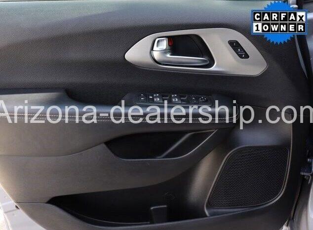 2021 Chrysler Pacifica Limited full