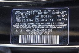 2022 Hyundai Elantra SEL full