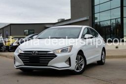 2020 Hyundai Elantra SEL full