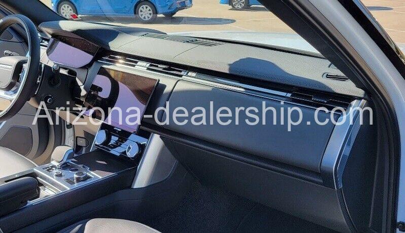 2023 Land Rover Range Rover SE full