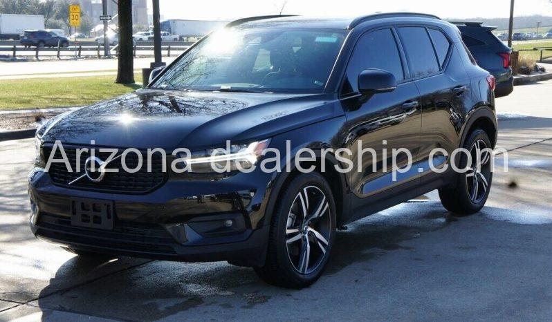 2022 Volvo XC40 R-Design full