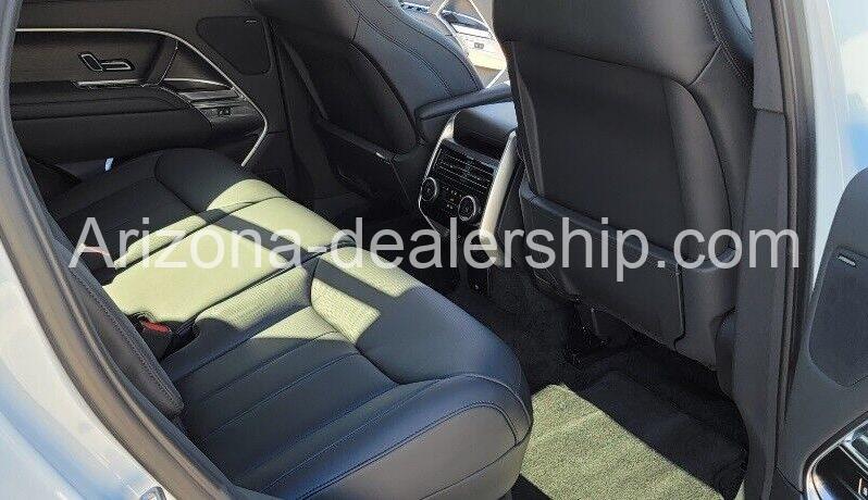 2023 Land Rover Range Rover SE full