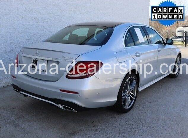 2019 Mercedes-Benz E-Class E 300 full