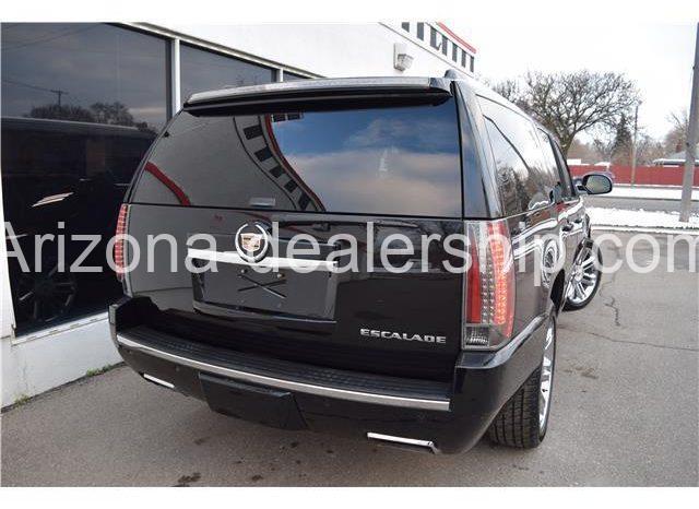 2013 Cadillac Escalade Premium AWD 2keys super clean full