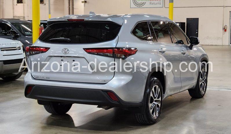 2022 Toyota Highlander XLE full