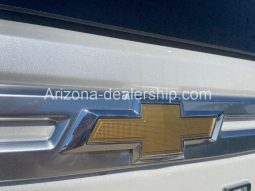 2022 Chevrolet Suburban High Country full