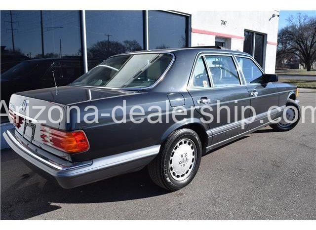 1989 Mercedes-Benz 500-Series 560SEL full