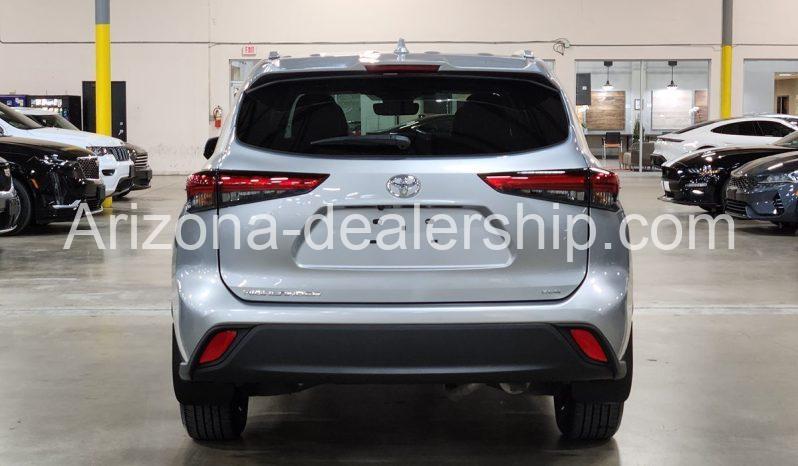 2022 Toyota Highlander XLE full